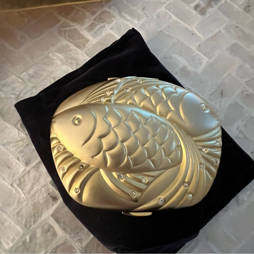 Vintage ESTEE LAUDER Lucidity 06 Golden Pisces Powder Compact RARE